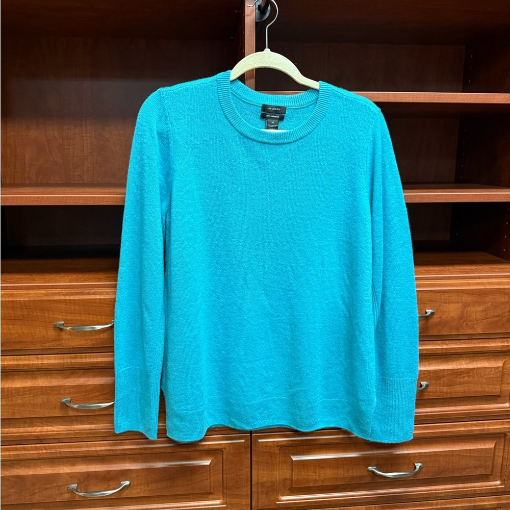 Like New Halogen Turquoise Cashmere Sweater